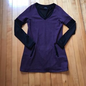 Women's Wine and Black V-Neck Sweatshirt Tunic Dress
